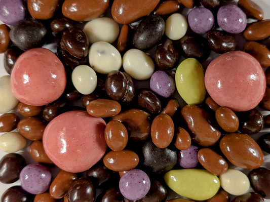 SWEET MOMENT TREATS - Gourmet Chocolate Fruit & Nut Mix