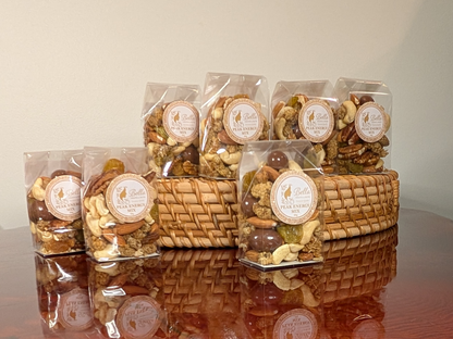 PEAK ENERGY MIX - A Deluxe Blend Of Nuts, Berries & Chocolate